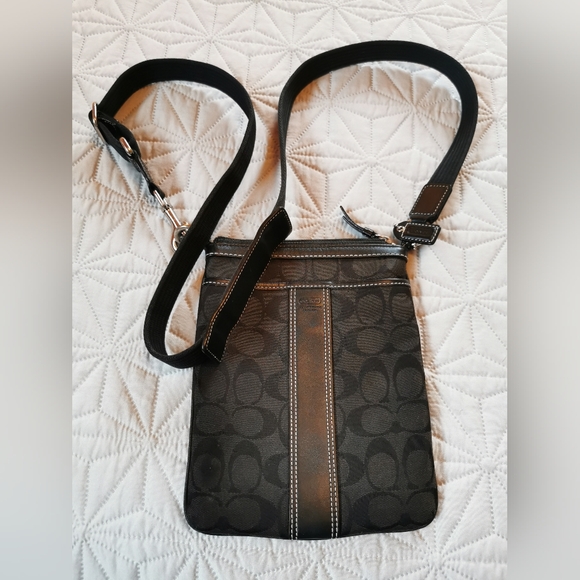 Coach Black Signature Crossbody Bag - Picture 4 of 12